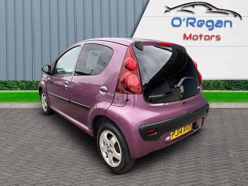 PEUGEOT 107
