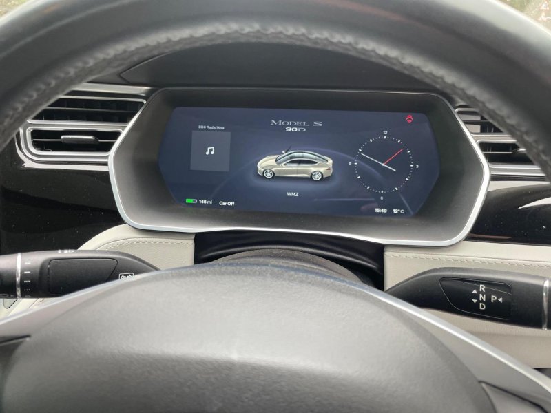 TESLA MODEL S