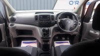 NISSAN NV200