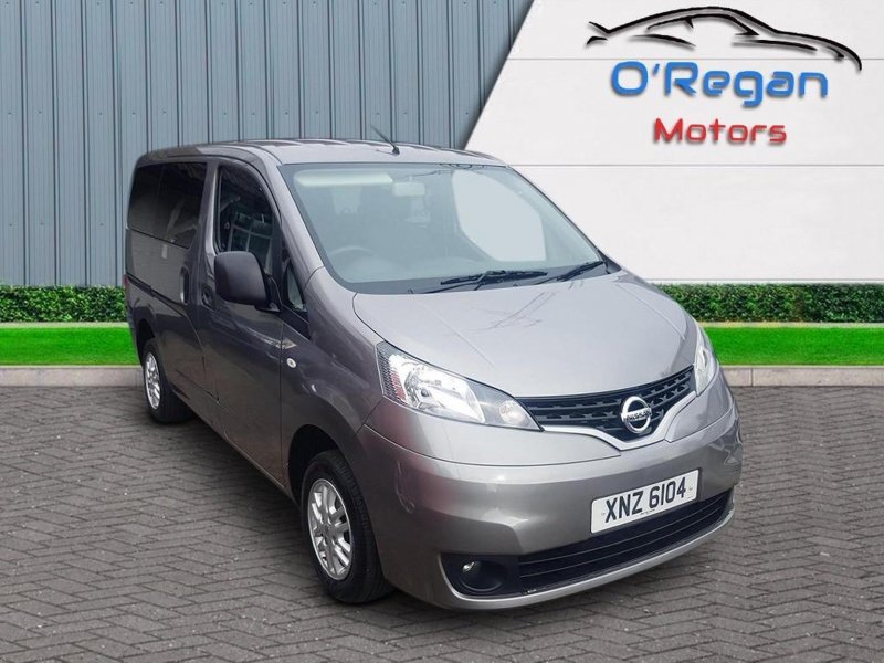 NISSAN NV200