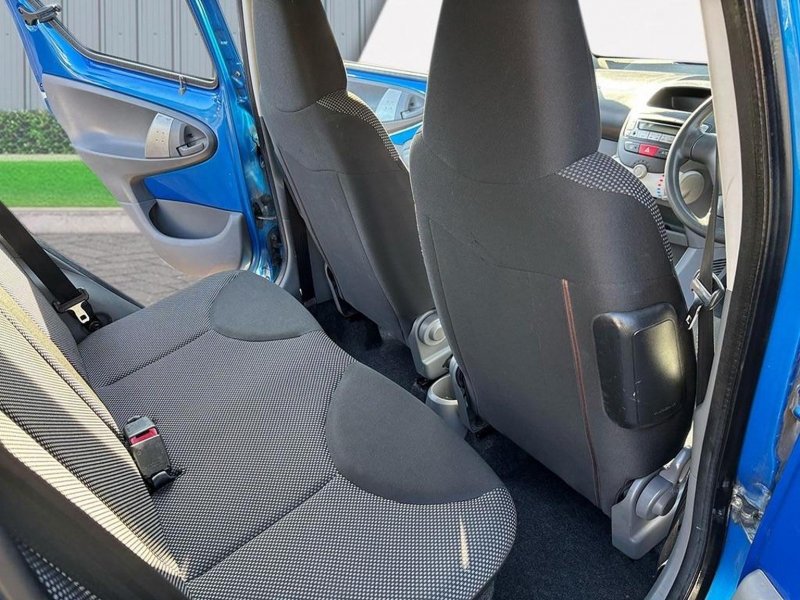 TOYOTA AYGO