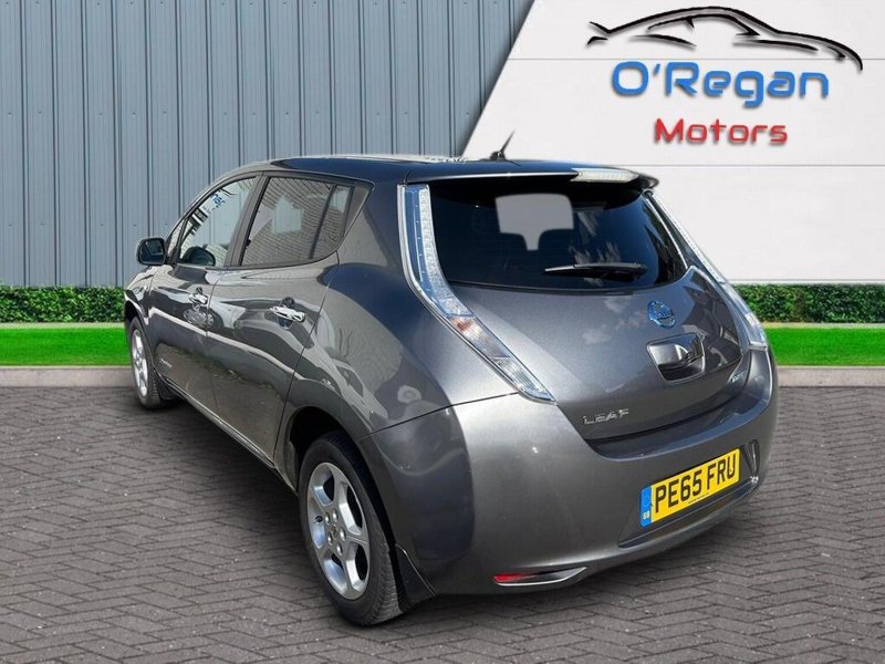 NISSAN LEAF